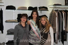 Miss Italia, Stefania Bivone, a Viterbo - alla profumeria Glamour