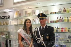 Miss Italia, Stefania Bivone, a Viterbo - alla profumeria Glamour