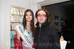 Miss Italia, Stefania Bivone, a Viterbo - alla profumeria Glamour