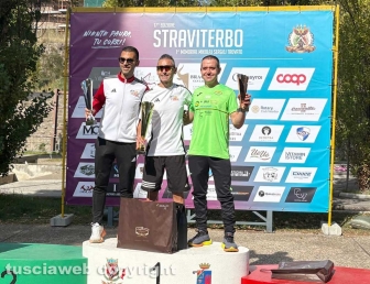StraViterbo, quasi 300 partecipanti alla gara competitiva tra le vie del centro - La premiazione - Giuliano Lisciarelli, Gianluca Fanelli e Michele Cesarini