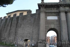 Porta Fiorentina senza pubblicità