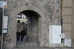 Porta Fiorentina impiastrata da centraline