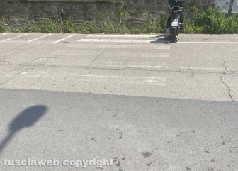 Viterbo - Strisce pedonali invisibili - Davanti alle poste in via Alessandro Volta