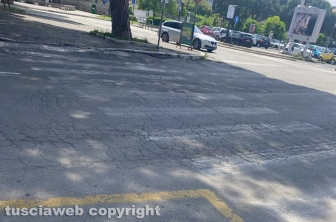 Viterbo - Strisce pedonali invisibili - Piazza dei Caduti