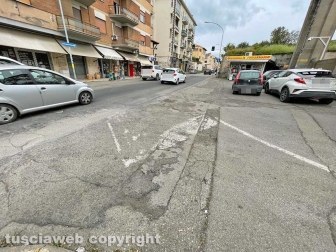 Strisce pedonali inesistenti