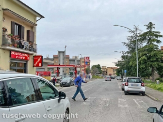 Strisce pedonali inesistenti