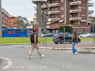 Strisce pedonali inesistenti