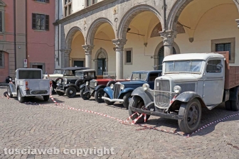 Sul set del telefilm Catch-22