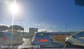 Viterbo - Il traffico in tilt sulla Cassia Nord