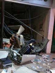 Viterbo - Sventrata filiale Carivit