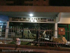 Viterbo - Sventrata filiale Carivit