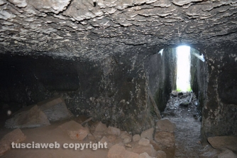 Etruschi - Castel d\'Asso - Sversamenti nell\'Urcionio