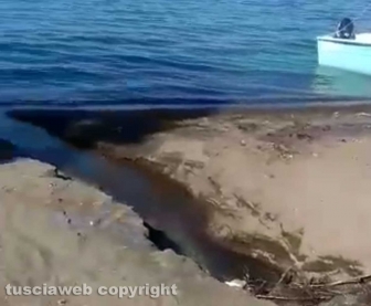 Capodimonte - Sversamento di liquami nel lago di Bolsena