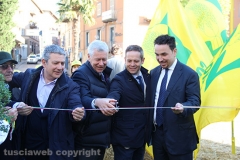 Taglio del nastro al mercatino di Coldiretti