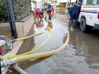 Tarquinia Lido allagata - l'intervento dei volontari dell'Aeopc