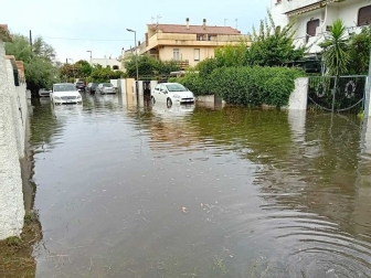 Tarquinia Lido allagata - l'intervento dei volontari dell'Aeopc
