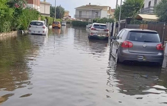 Tarquinia Lido allagata - l'intervento dei volontari dell'Aeopc
