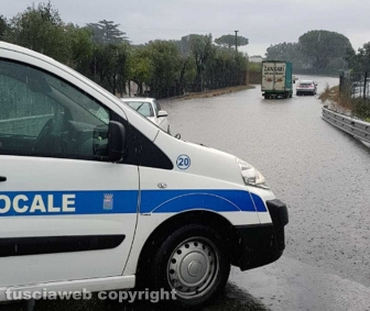 Temporale e strade allagate