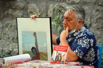 Viterbo - La presentazione del libro "Terra totale"