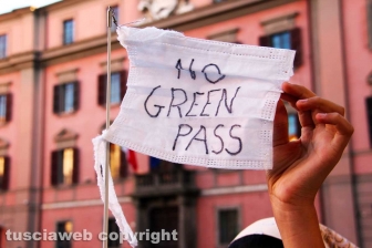 Terzo sabato contro il green pass
