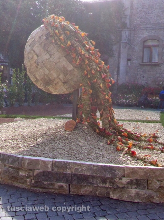 San Pellegrino in fiore - The bright side of the moon