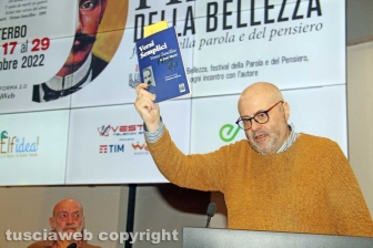 Toni Capuozzo fa il pieno