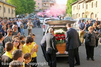 Vallerano - Tra le lacrime, l'addio a Emiliano Morelli