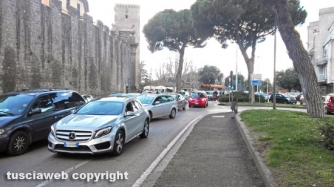 Traffico bloccato a piazzale Gramsci