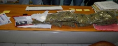 Parte della droga sequestrata