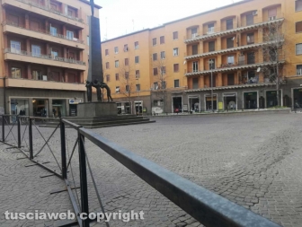 Viterbo - Transenne a piazza della Repubblica