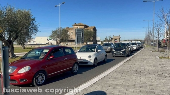 Viterbo - Trattori bloccano la Cassia nord
