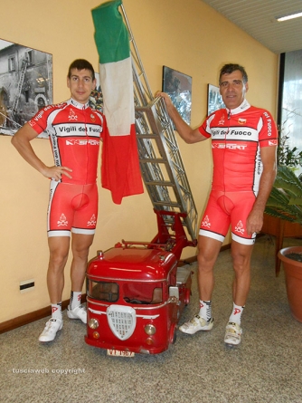 Tre pompieri in bici da Roma a San Giovanni Rotondo
