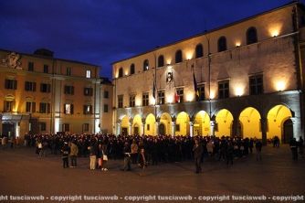 Flash mob a piazza del Comune