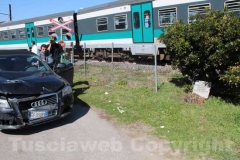 Treno contro auto