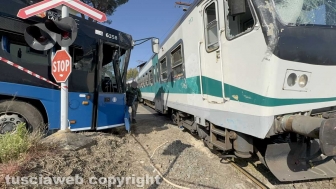 Soriano nel Cimino - Scontro pullman-treno