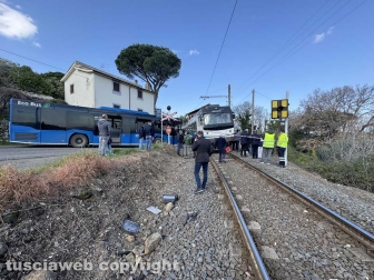 Soriano nel Cimino - Scontro pullman-treno