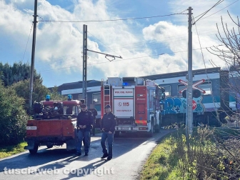 Vitorchiano - Treno travolge auto