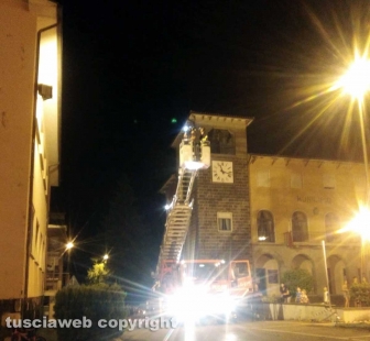 Graffignano - L'intervento di carabinieri e vigili del fuoco