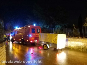 Montefiascone - Donna scomparsa, le ricerche - I vigili del fuoco