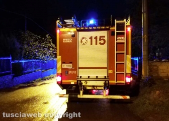 Montefiascone - Donna scomparsa, le ricerche - I vigili del fuoco