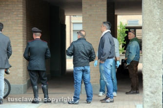 Trovato impiccato nel garage - Indagini dei carabinieri