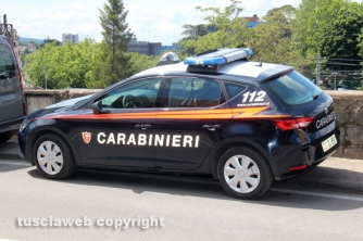 Trovato impiccato nel garage - Indagini dei carabinieri