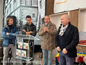 Viterbo - Tuscia in bio alla pensilina del Sacrario