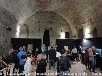 Viterbo - Egizi - Tutti in fila per vedere la mostra di Tutankhamon