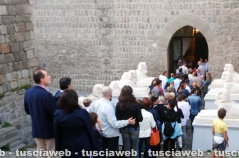 Viterbo - Egizi - Tutti in fila per vedere la mostra di Tutankhamon