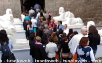 Viterbo - Egizi - Tutti in fila per vedere la mostra di Tutankhamon