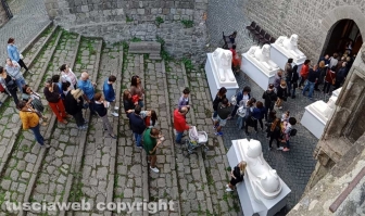 Viterbo - Egizi - Tutti in fila per vedere la mostra di Tutankhamon