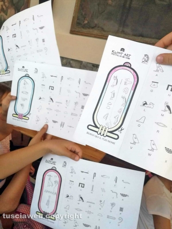 Viterbo - I bambini delle scuole alla mostra su Tutankhamon
