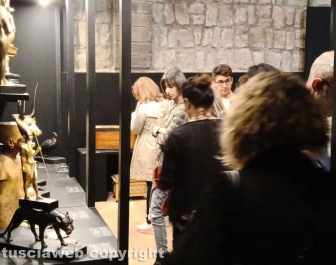 Viterbo - Egizi - Tutti in fila per vedere la mostra di Tutankhamon