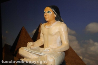 Viterbo - Tutankhamon, parte la mostra